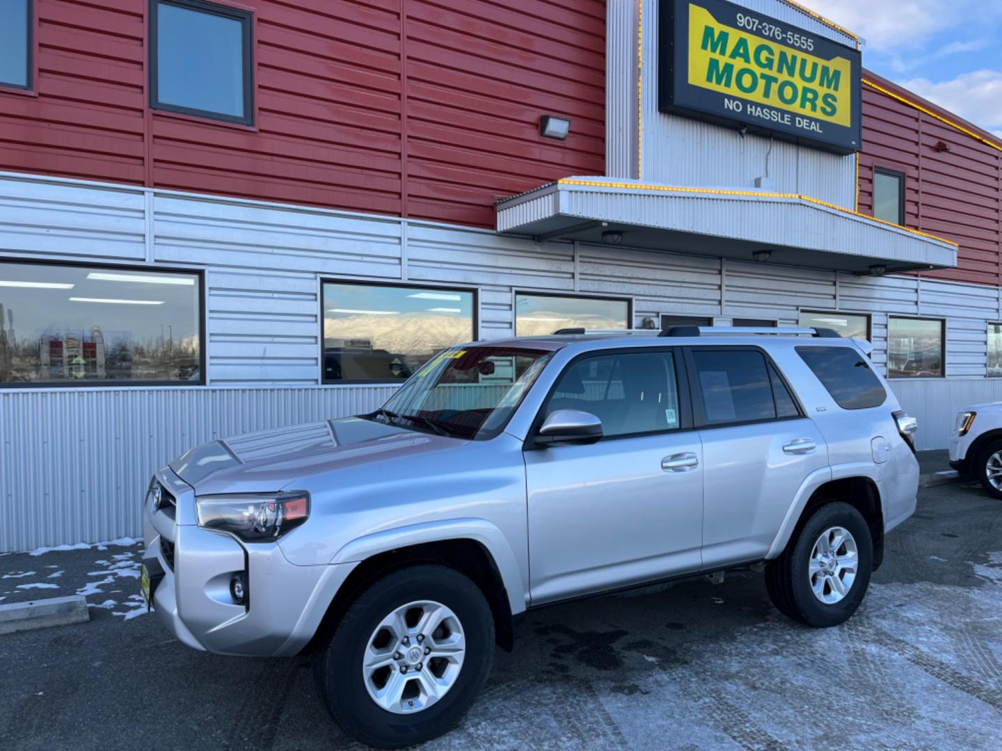 2021 Silver Toyota 4Runner SR5 4WD (JTEMU5JR0M5) with an 4.0L V6 DOHC 24V engine, 5A transmission, located at 1960 Industrial Drive, Wasilla, 99654, (907) 274-2277, 61.573475, -149.400146 - Photo#2